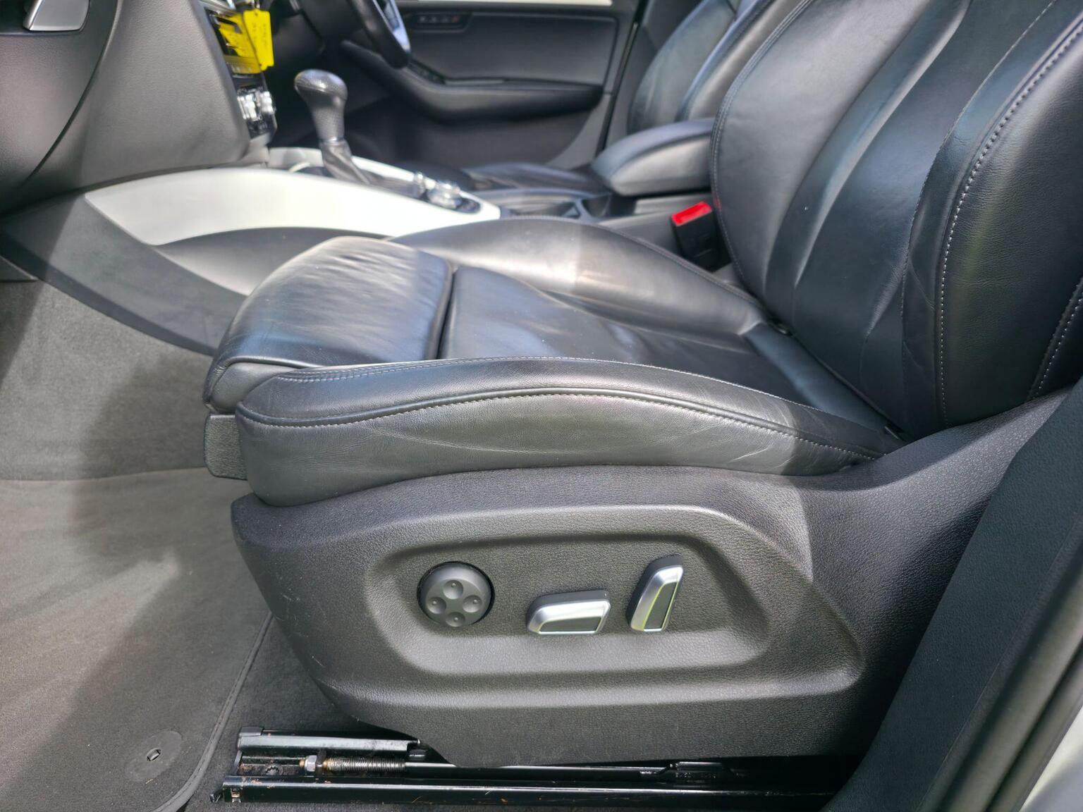 2012 Audi Q5 image 33