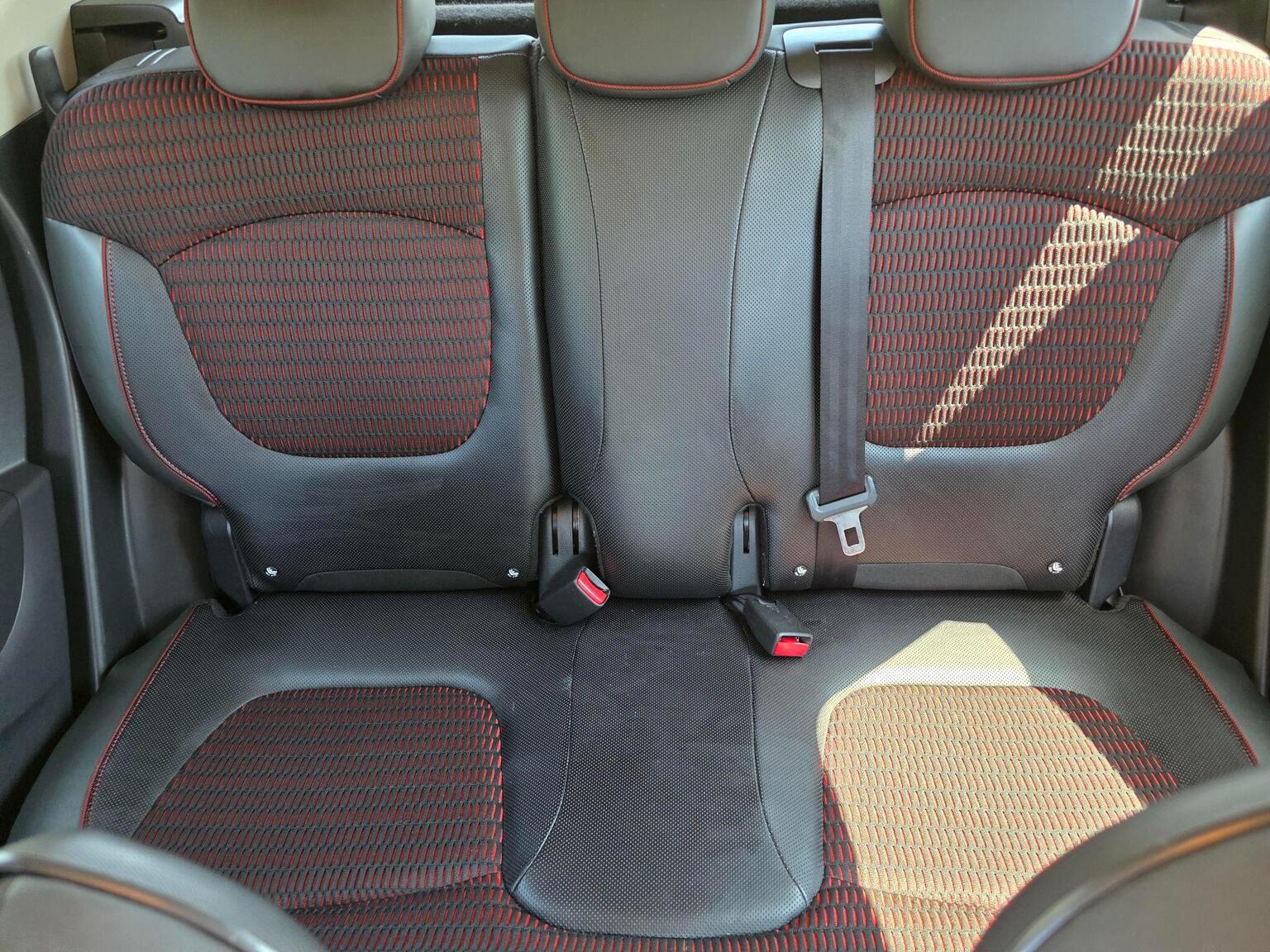 2015 Renault Captur image 34