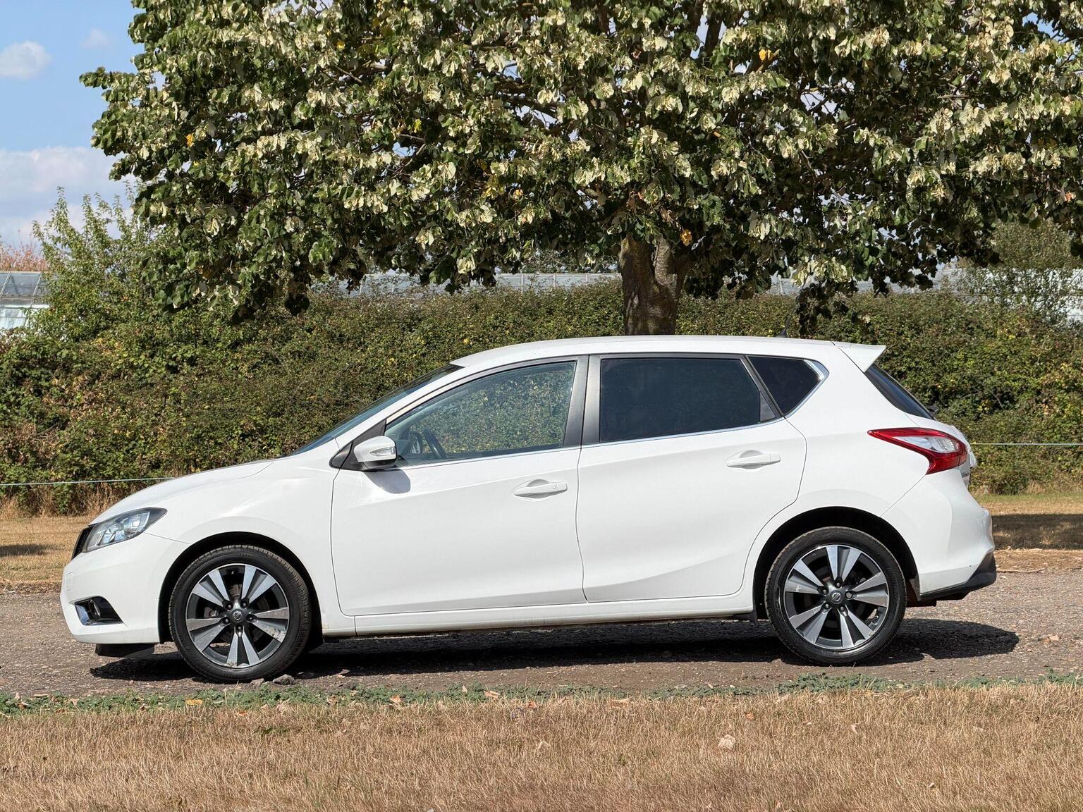 2016 Nissan Pulsar image 15