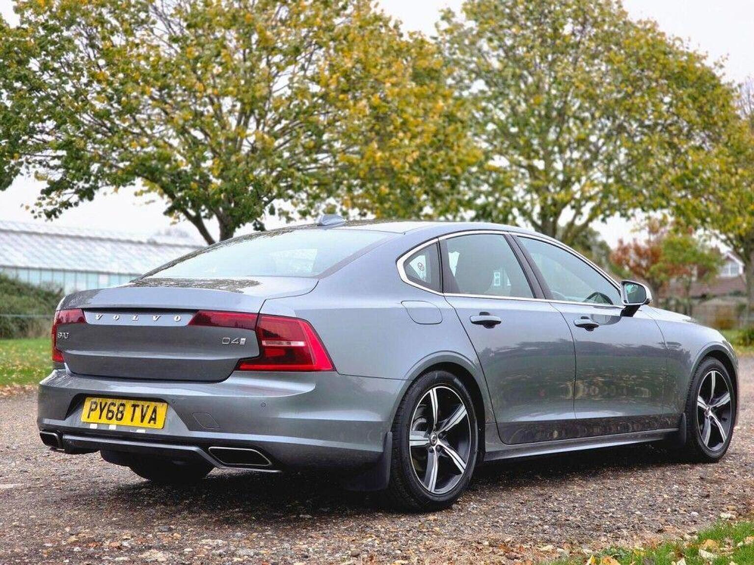 2019 Volvo S90 image 6