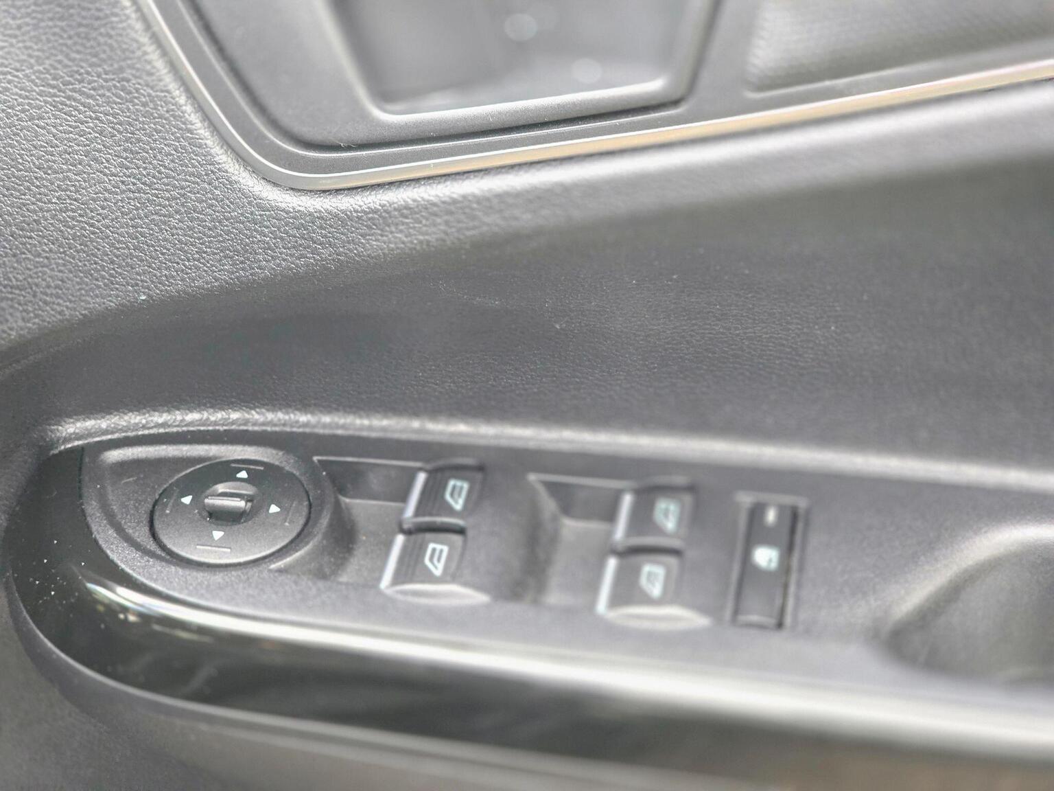 2015 Ford B-Max image 33