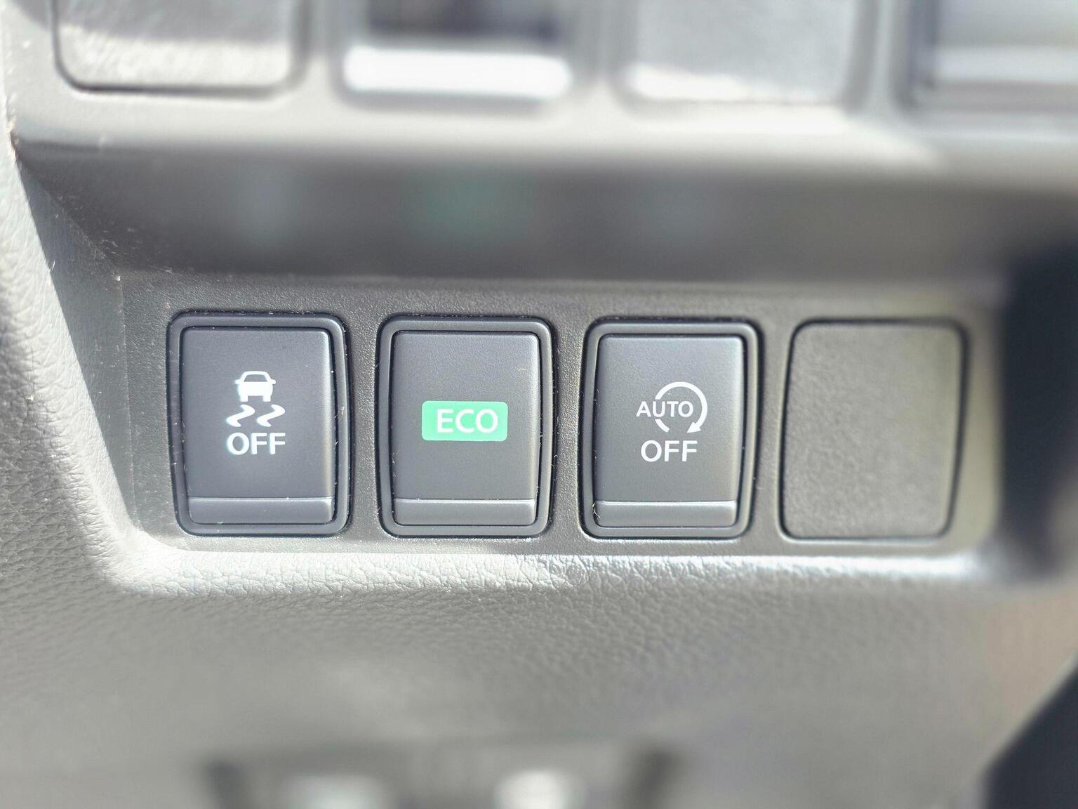 2016 Nissan Qashqai image 36