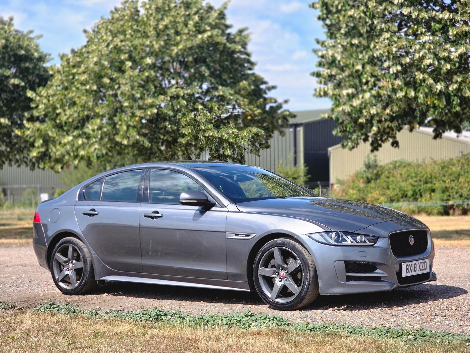2018 Jaguar XE image 2