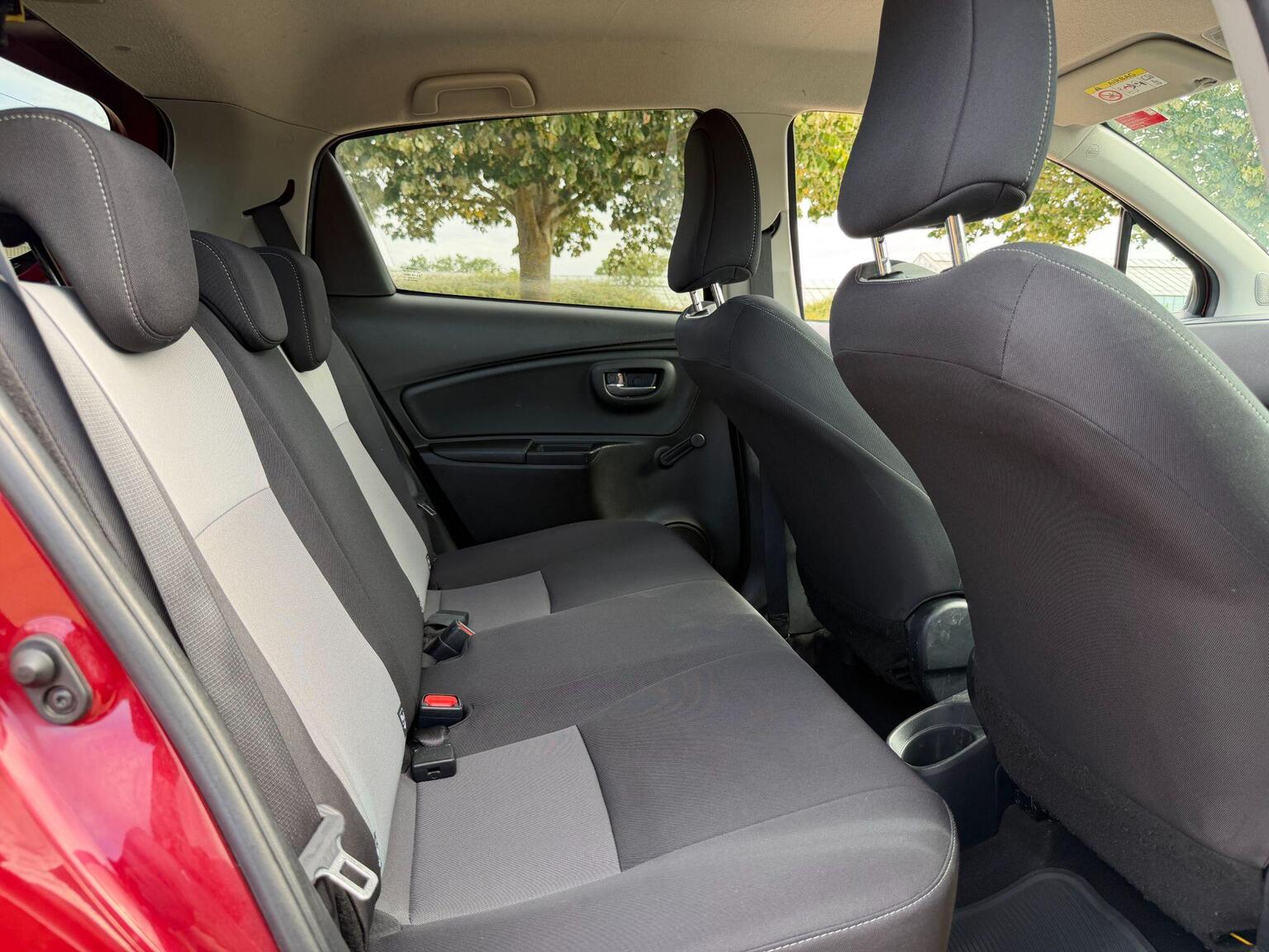 2017 Toyota Yaris image 22