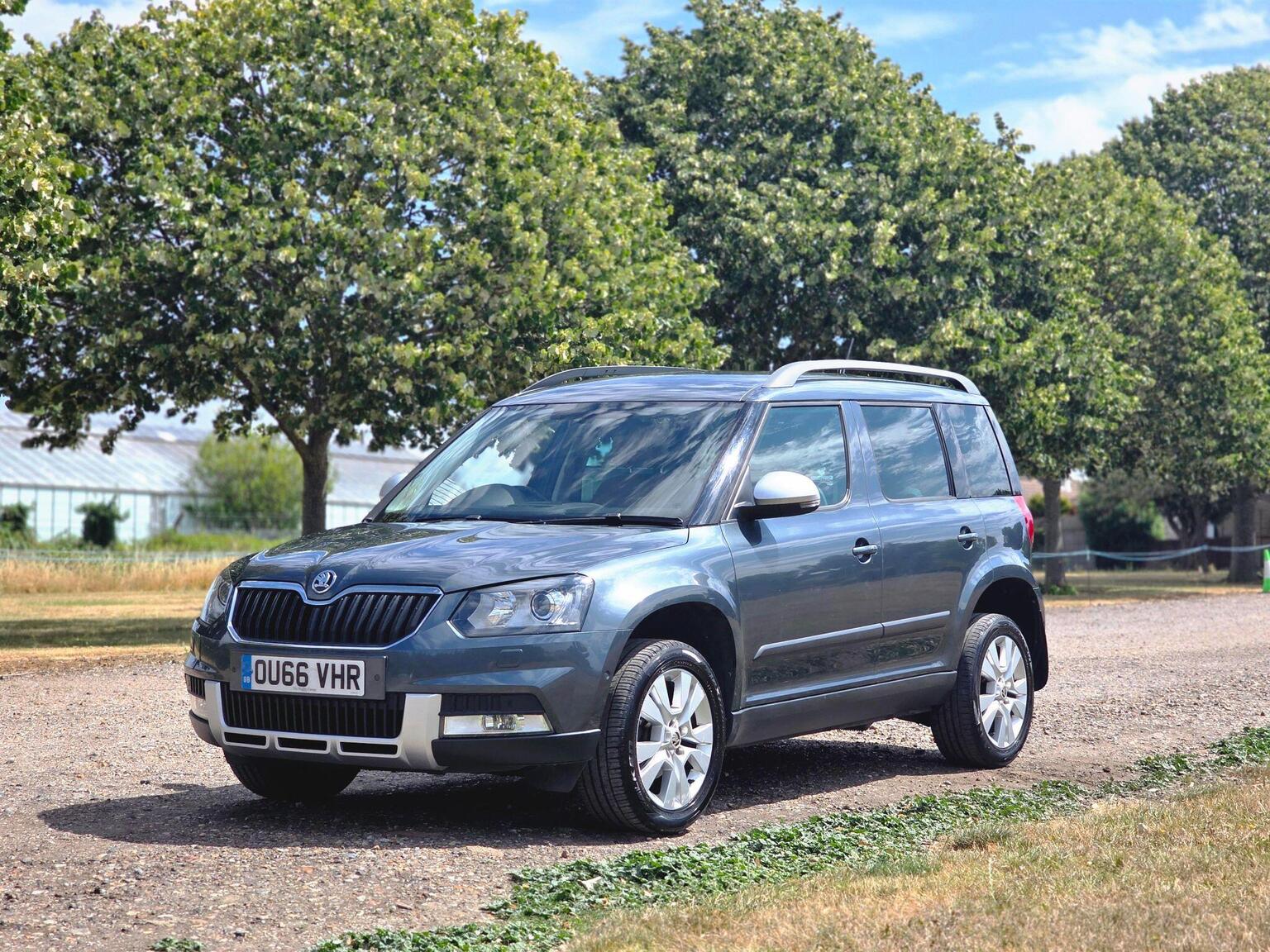 2016 Skoda Yeti image 17
