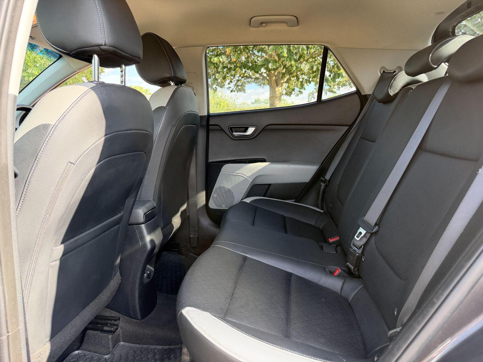 2018 Kia Stonic image 19