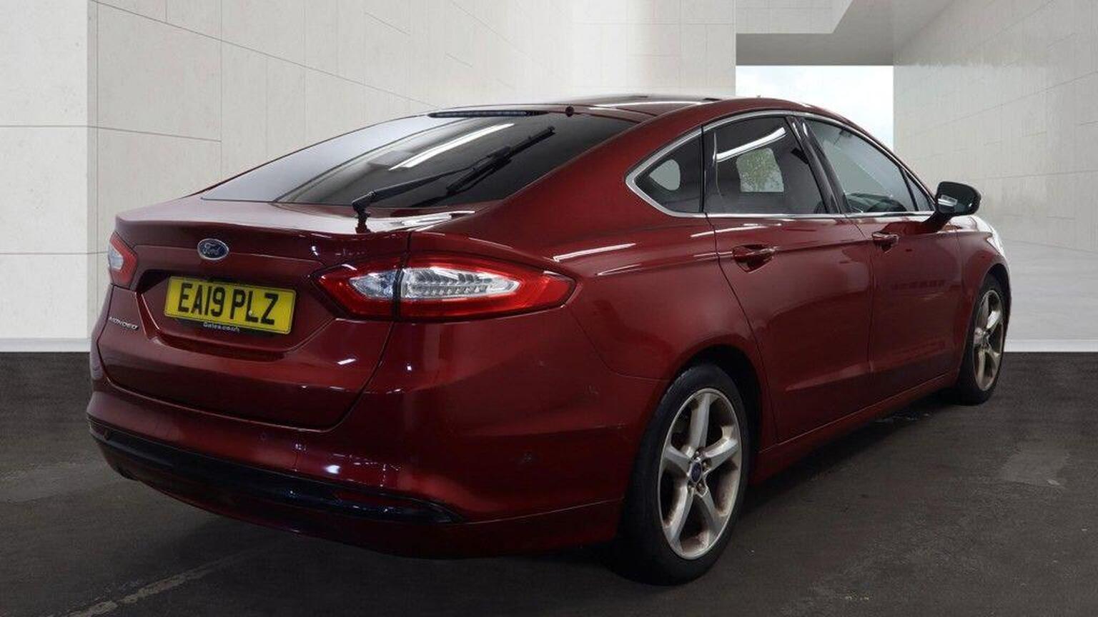 2019 Ford Mondeo image 3