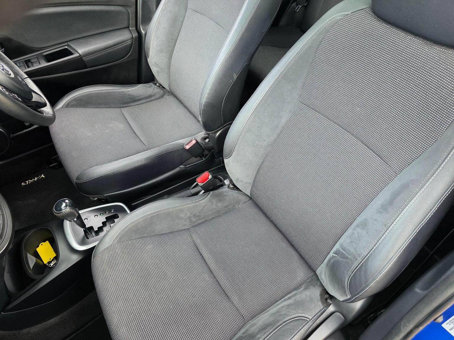 2019 Toyota Yaris image 30