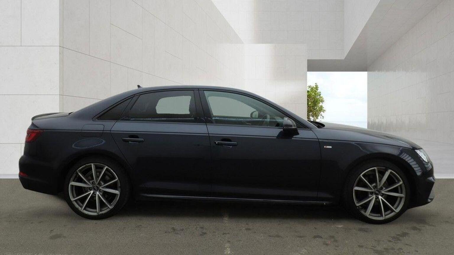 2018 Audi A4 image 2