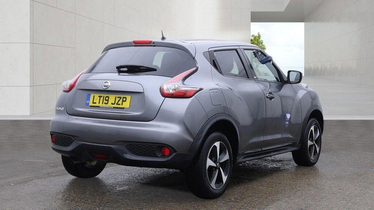 2019 Nissan Juke image 3