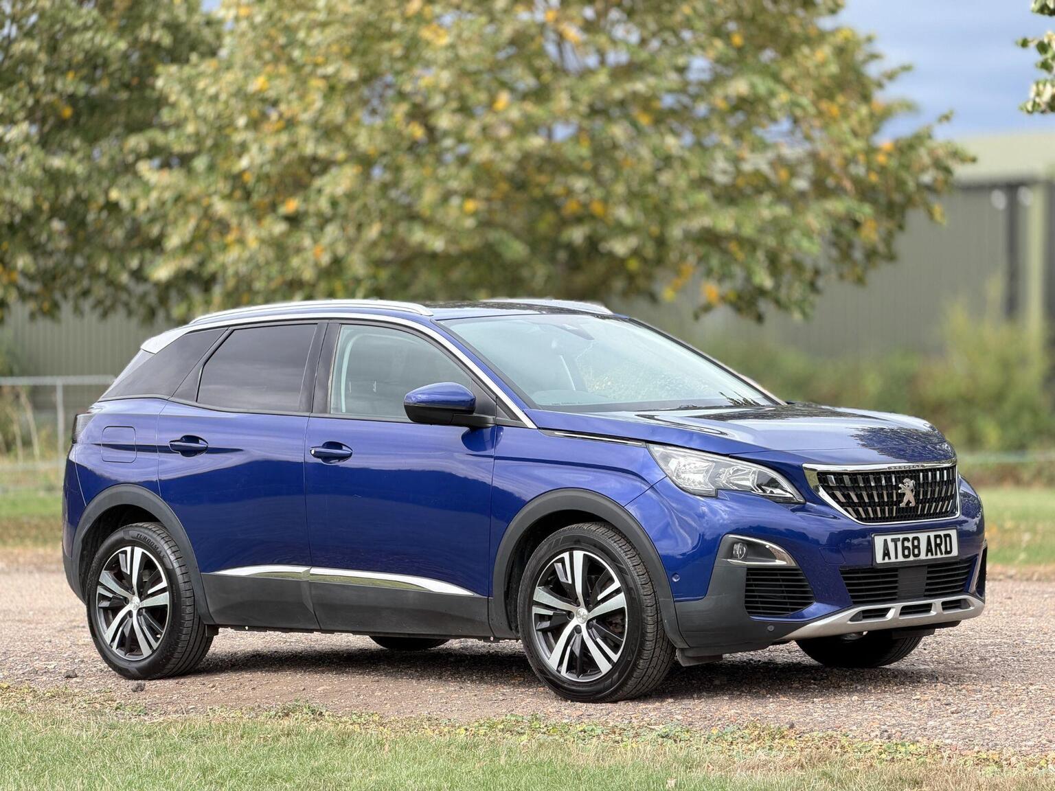 2018 Peugeot 3008 image 2