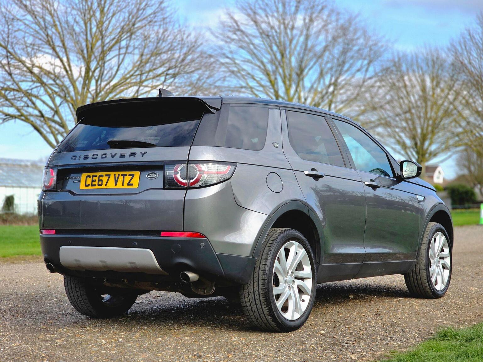 2018 Land Rover Discovery Sport image 6