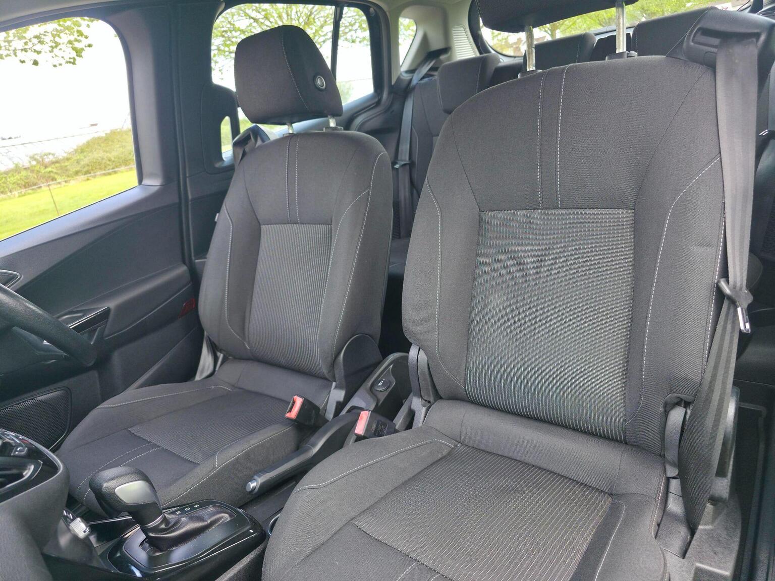 2015 Ford B-Max image 28