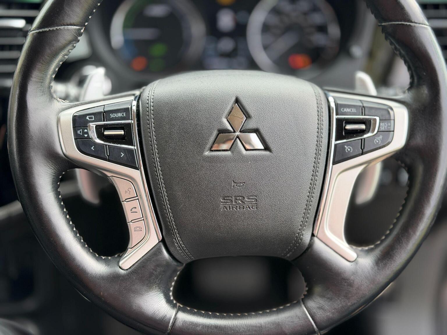 2018 Mitsubishi Outlander image 53