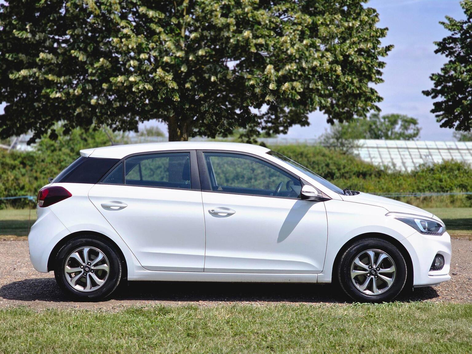 2018 Hyundai i20 image 3