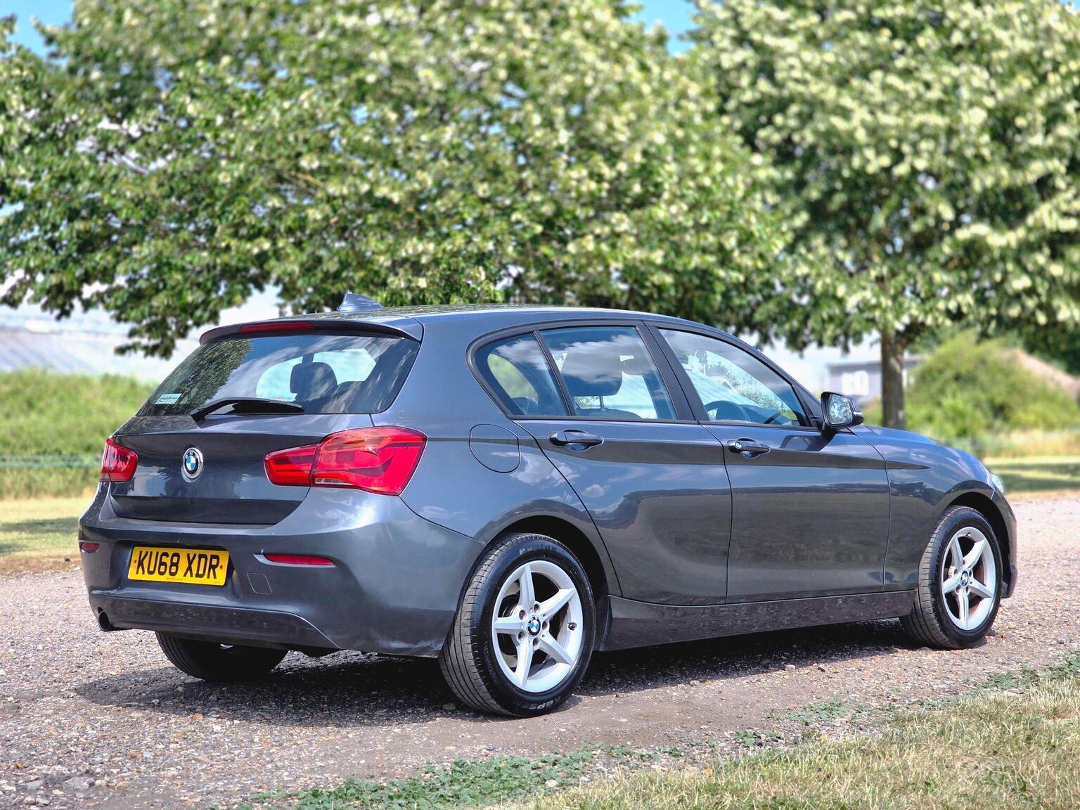 2018 BMW 1 Series image 8