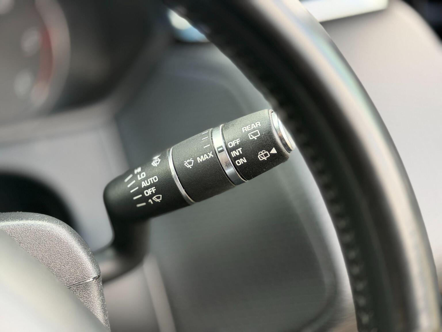 2018 Land Rover Range Rover Velar image 52