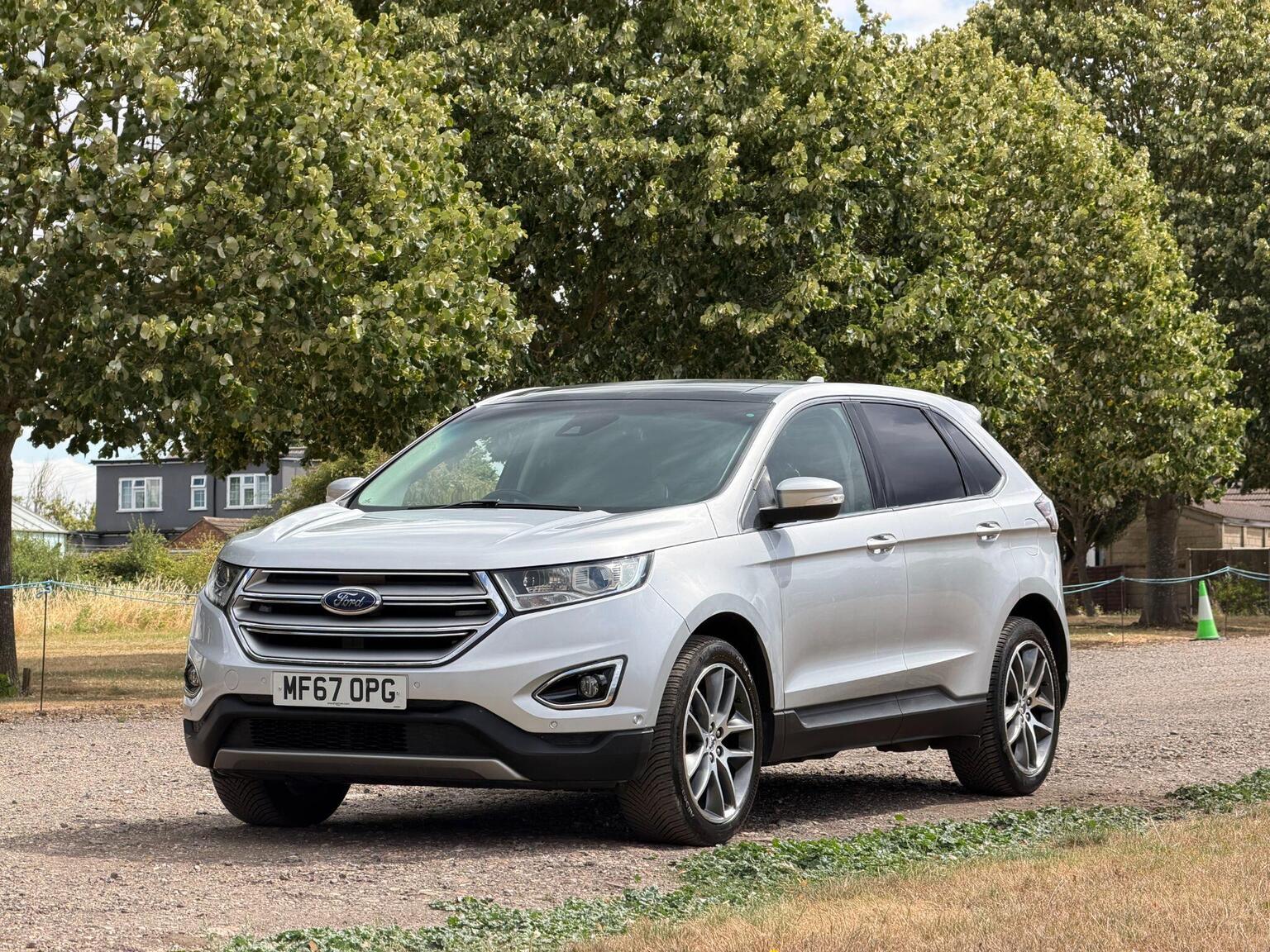 2018 Ford Edge image 20