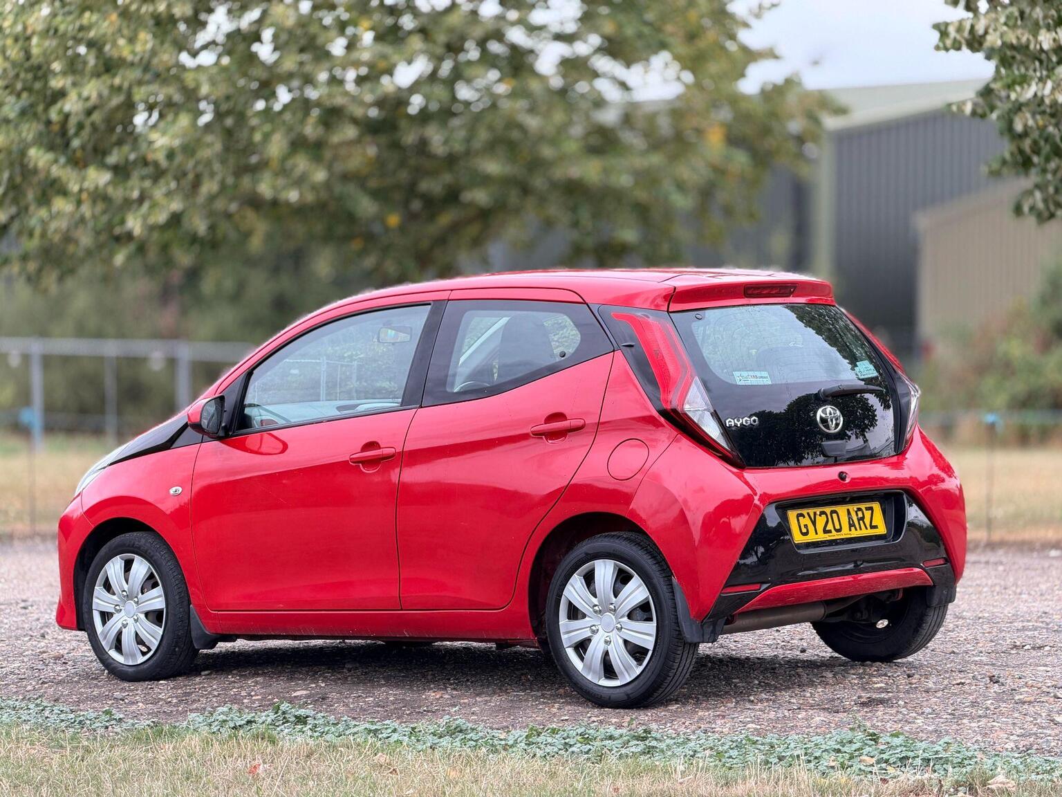 2020 Toyota AYGO image 13