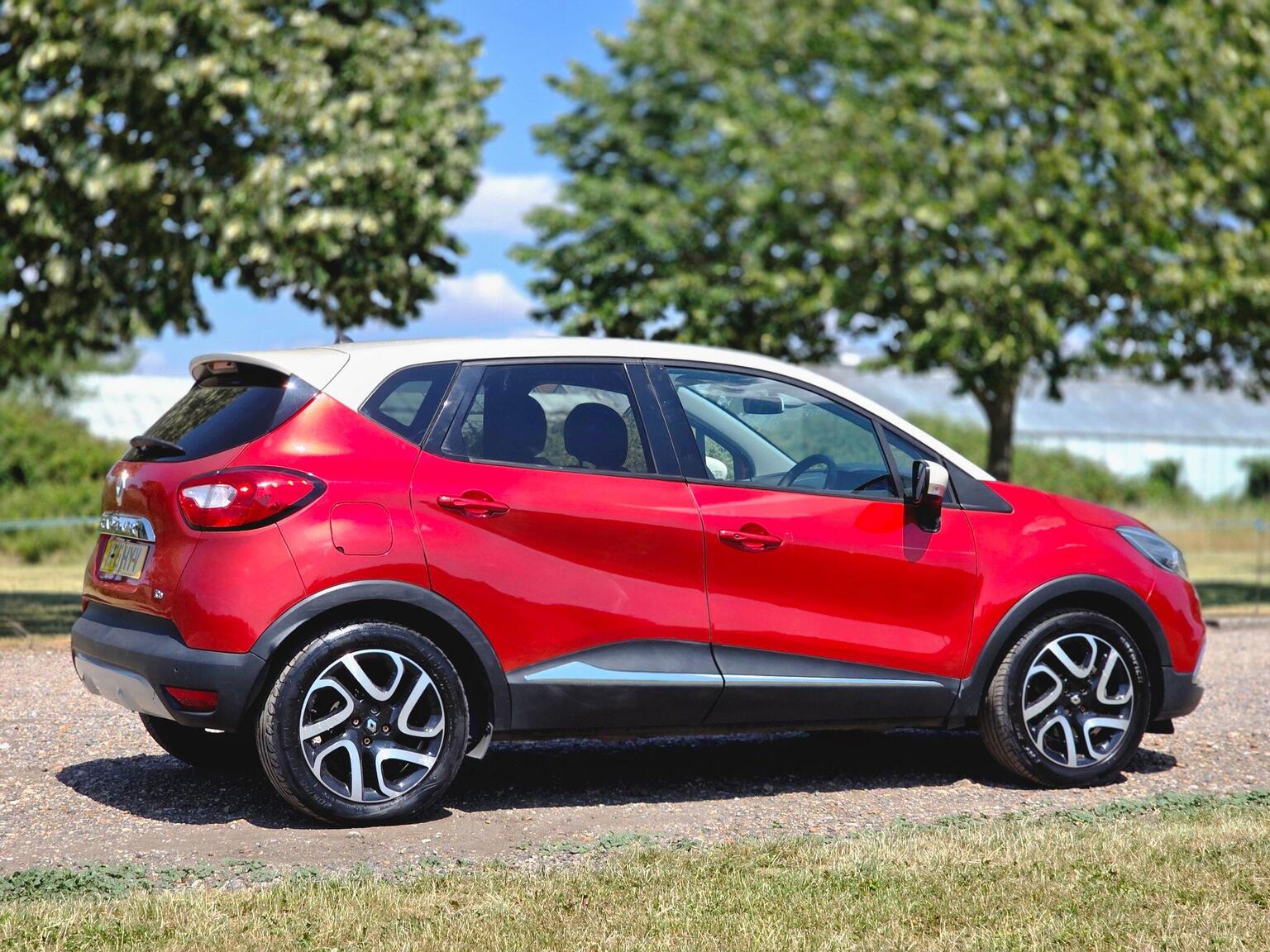 2015 Renault Captur image 6