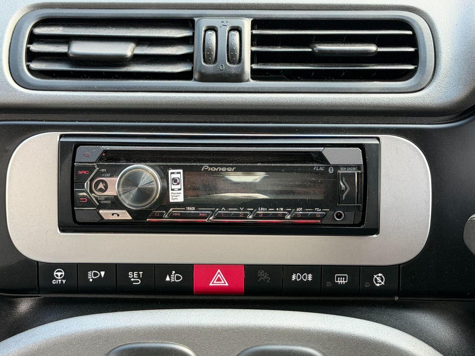 2017 Fiat Panda image 36