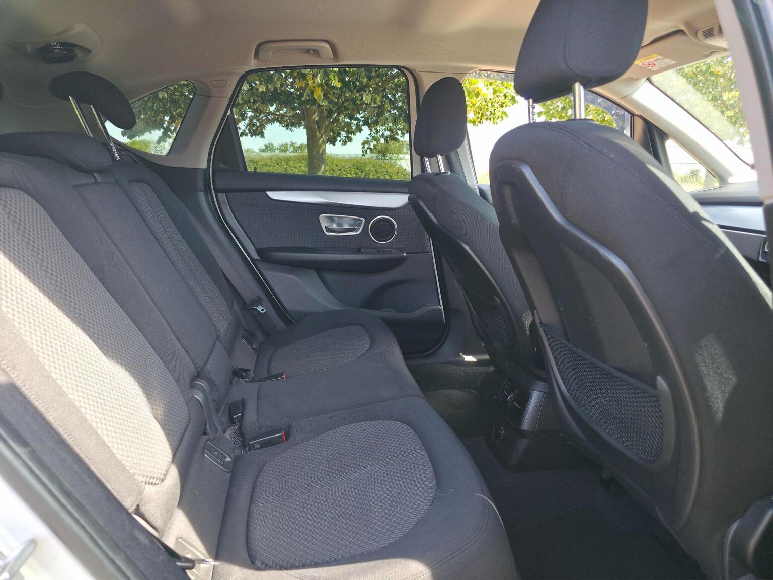 2015 BMW 2 Series Active Tourer image 24