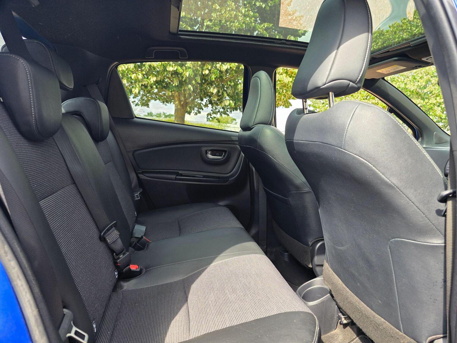 2019 Toyota Yaris image 24