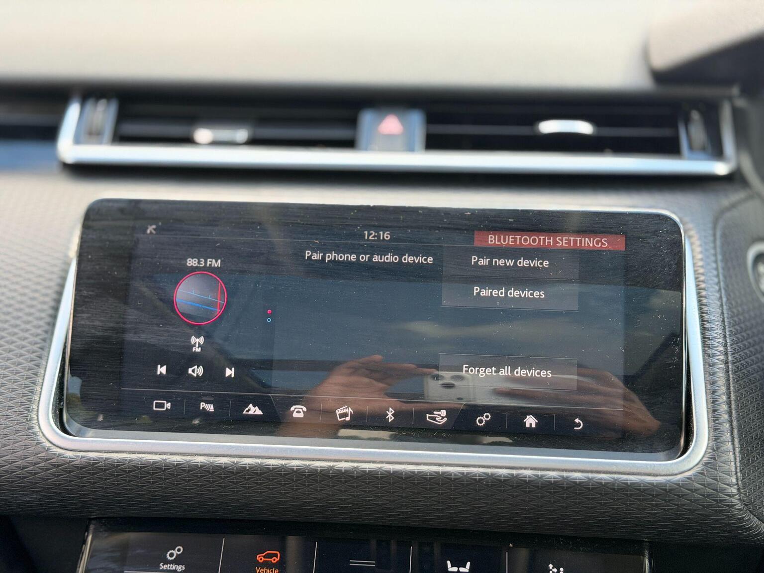 2018 Land Rover Range Rover Velar image 44