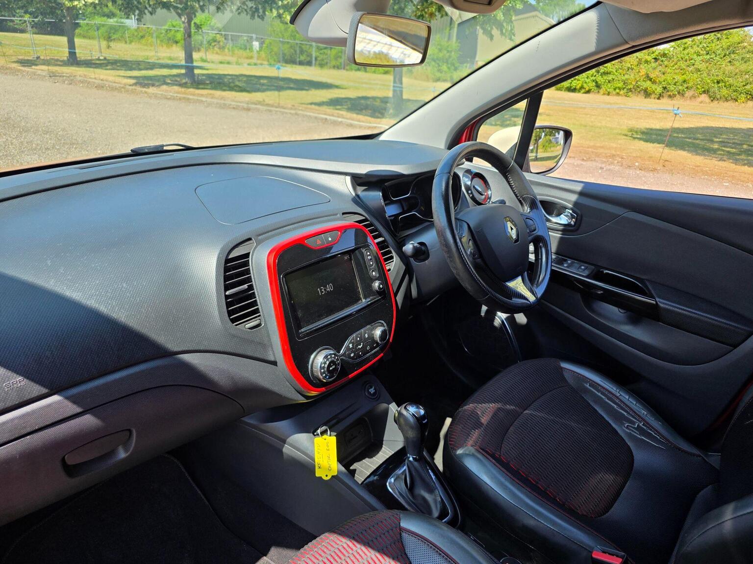 2015 Renault Captur image 31