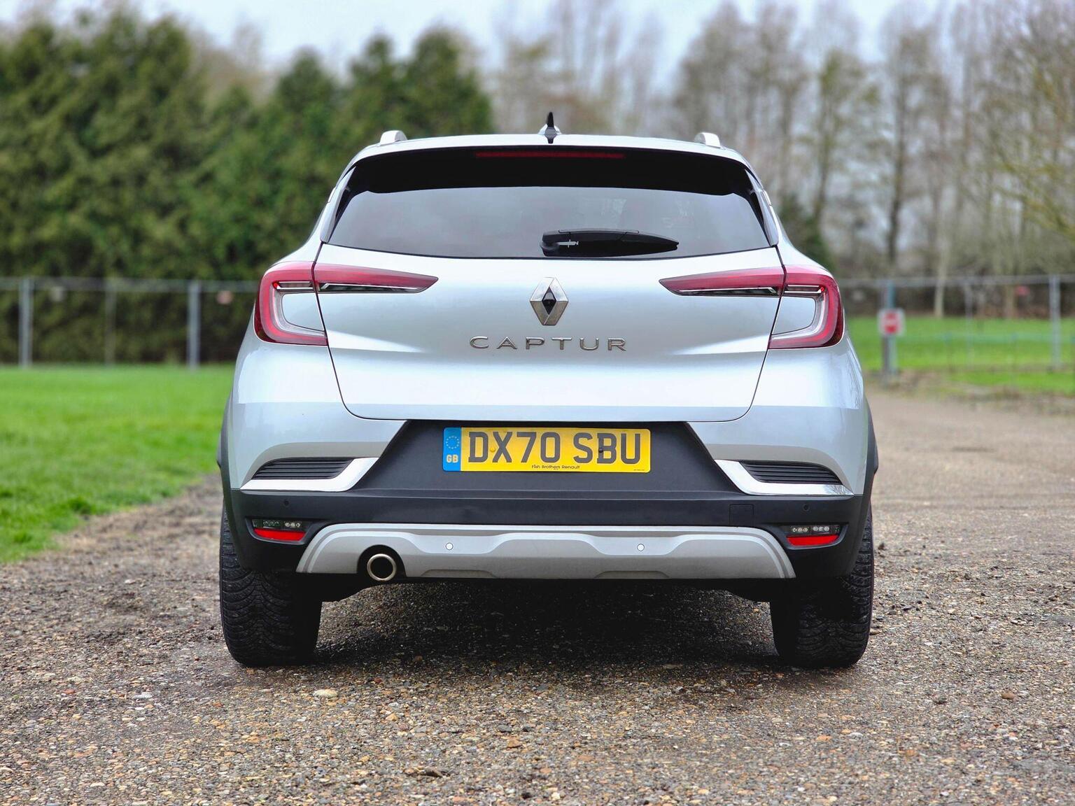 2020 Renault Captur image 8