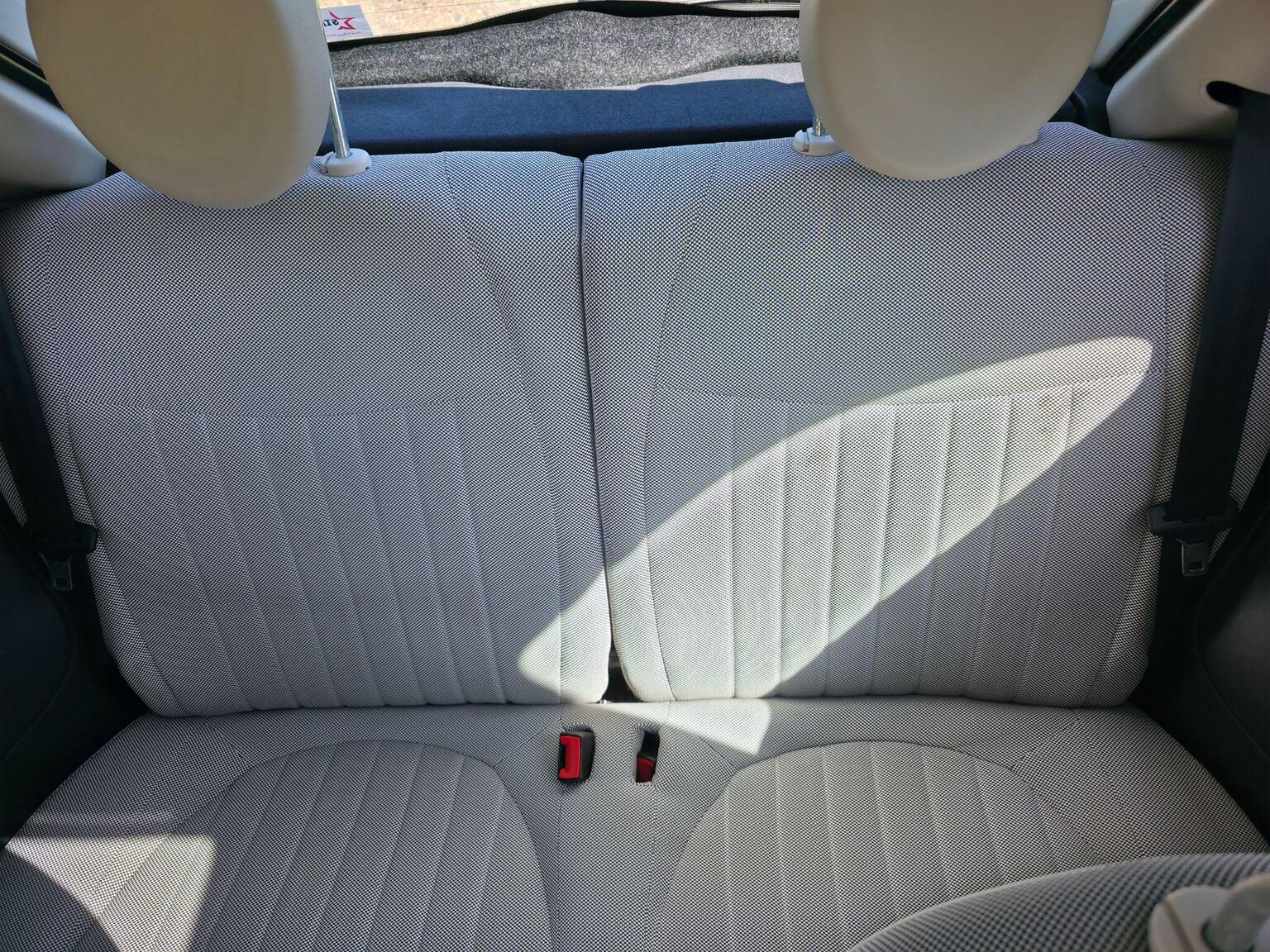 2012 Fiat 500 image 30