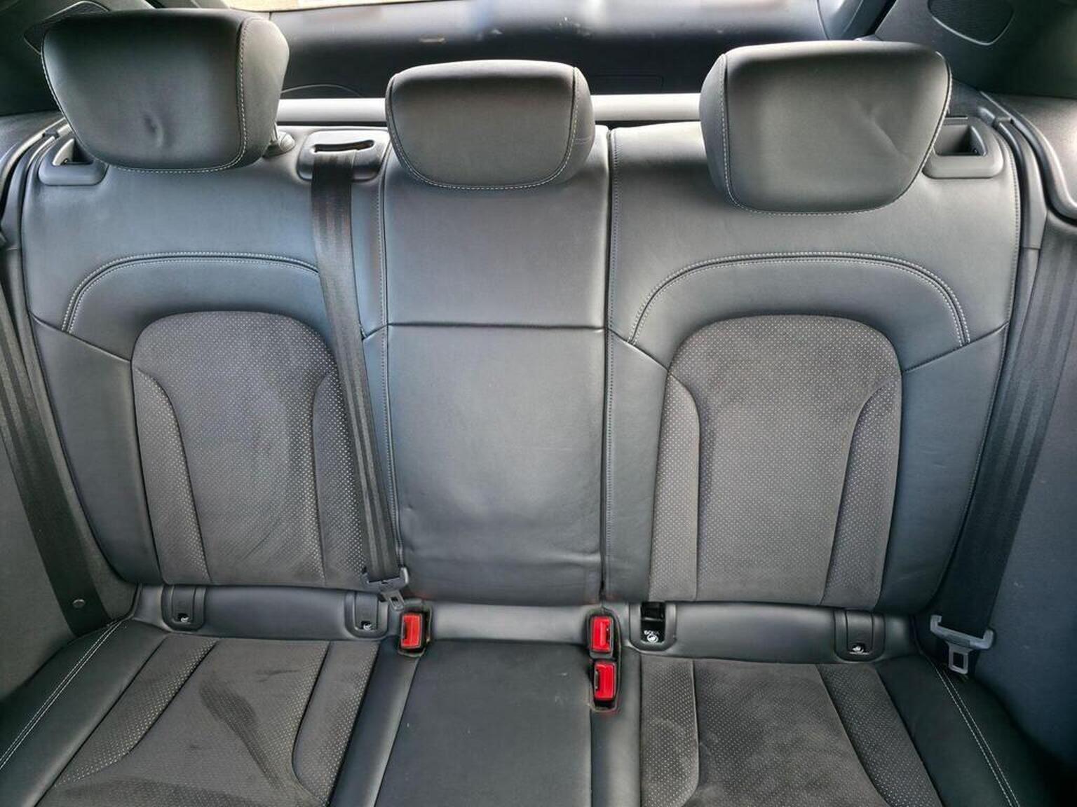 2015 Audi Q3 image 29