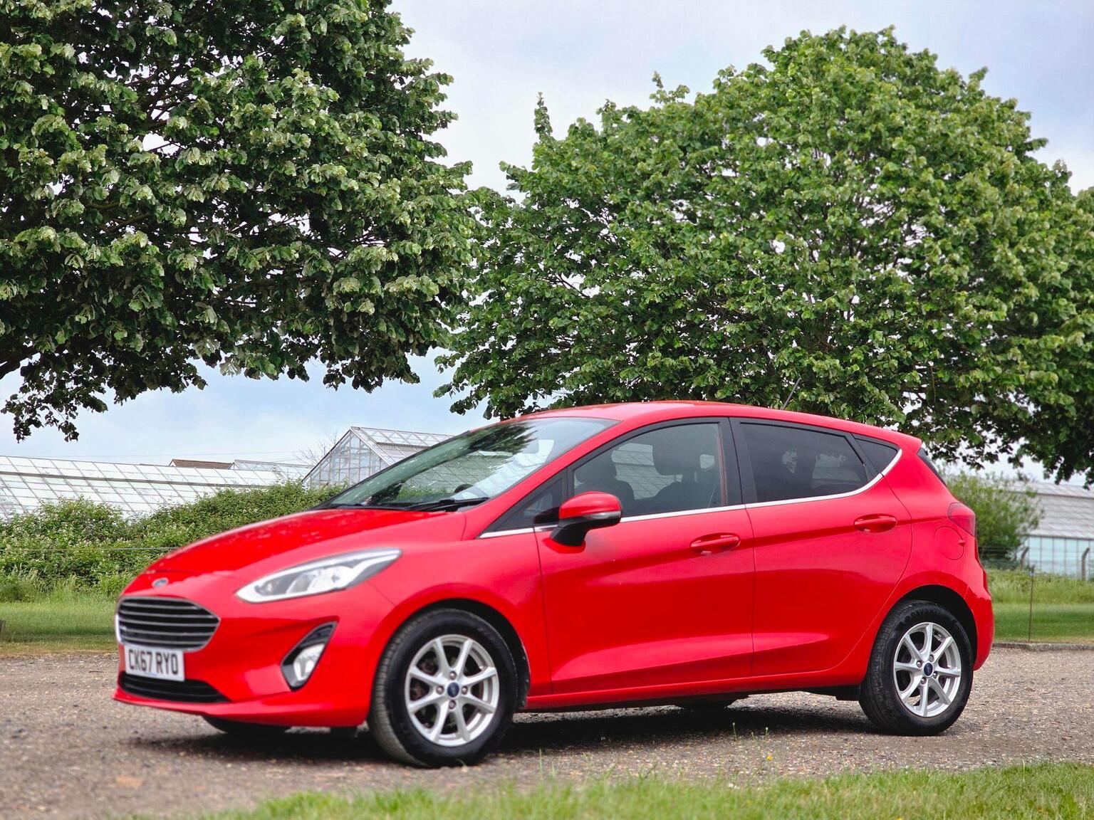 2017 Ford Fiesta image 15