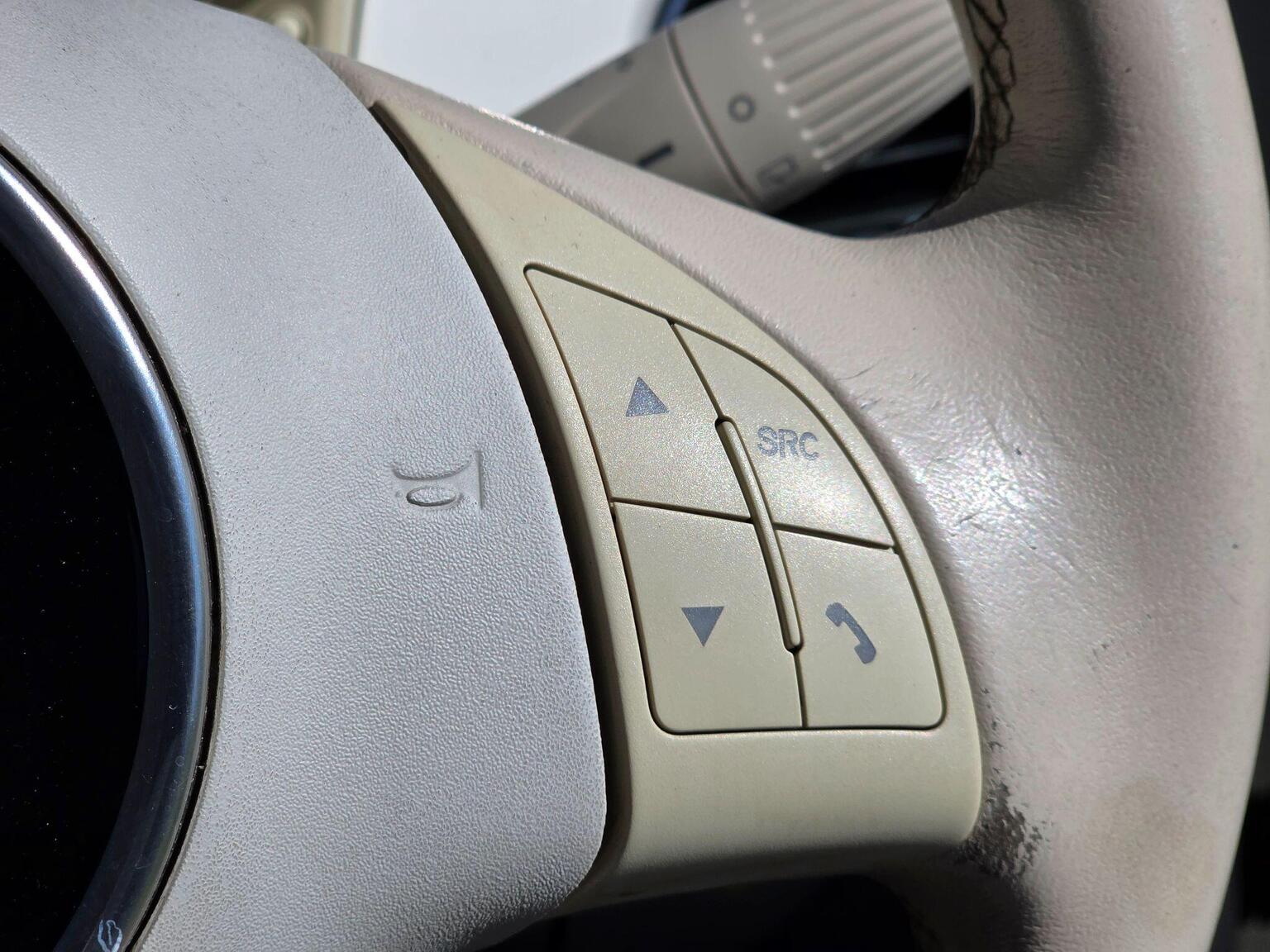 2012 Fiat 500 image 34