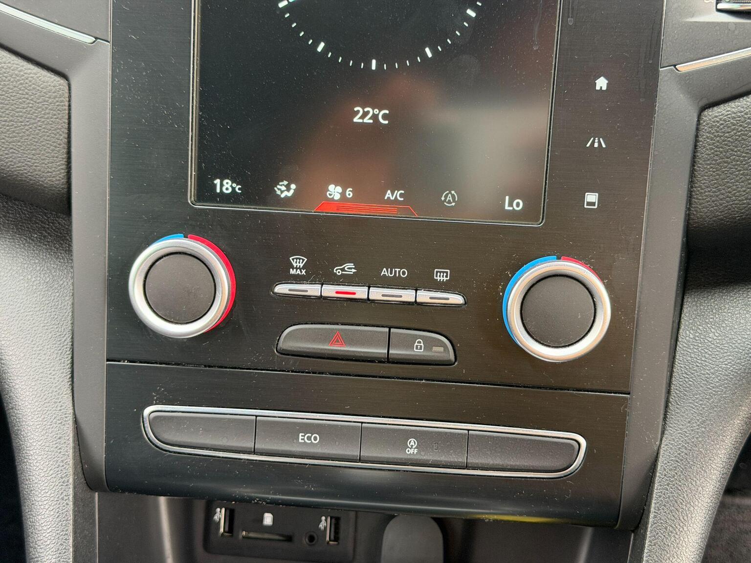 2017 Renault Megane image 46