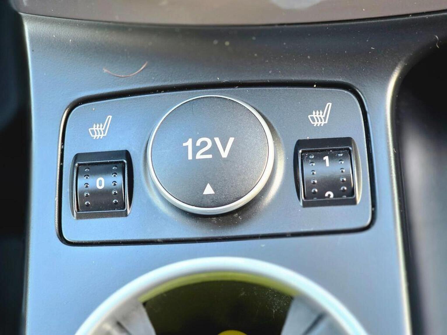 2014 Ford Kuga image 38