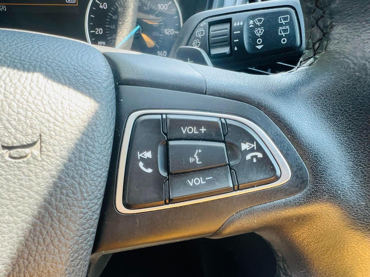 2018 Ford EcoSport image 34