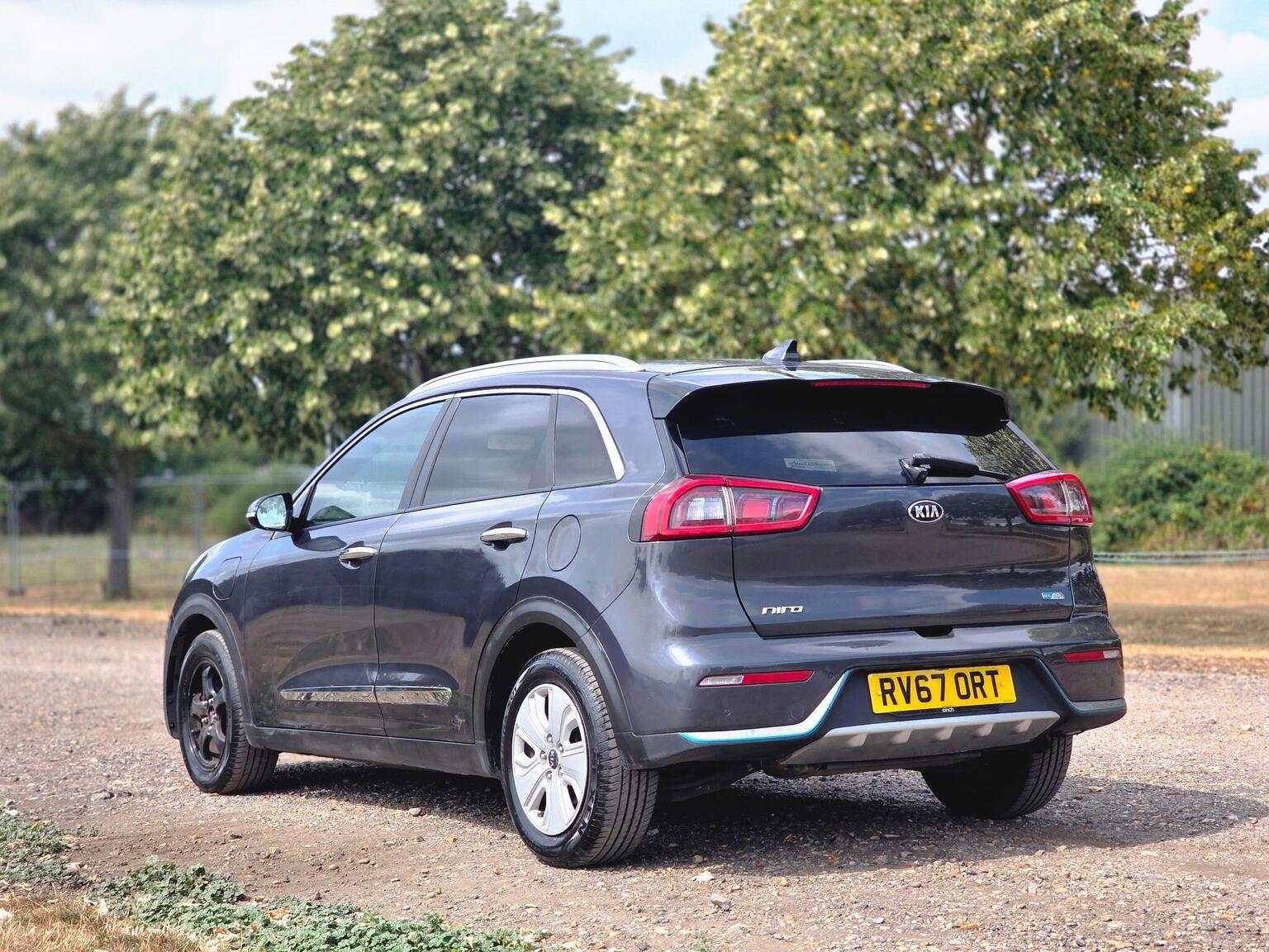 2017 Kia Niro image 12