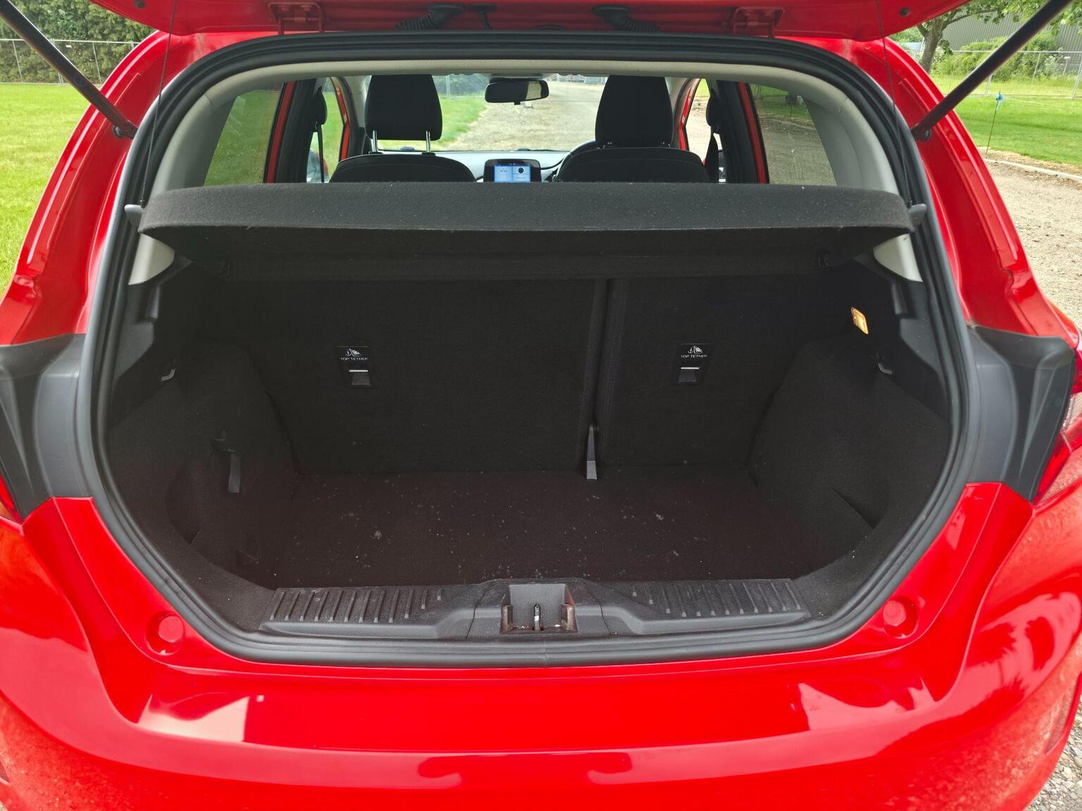 2017 Ford Fiesta image 53