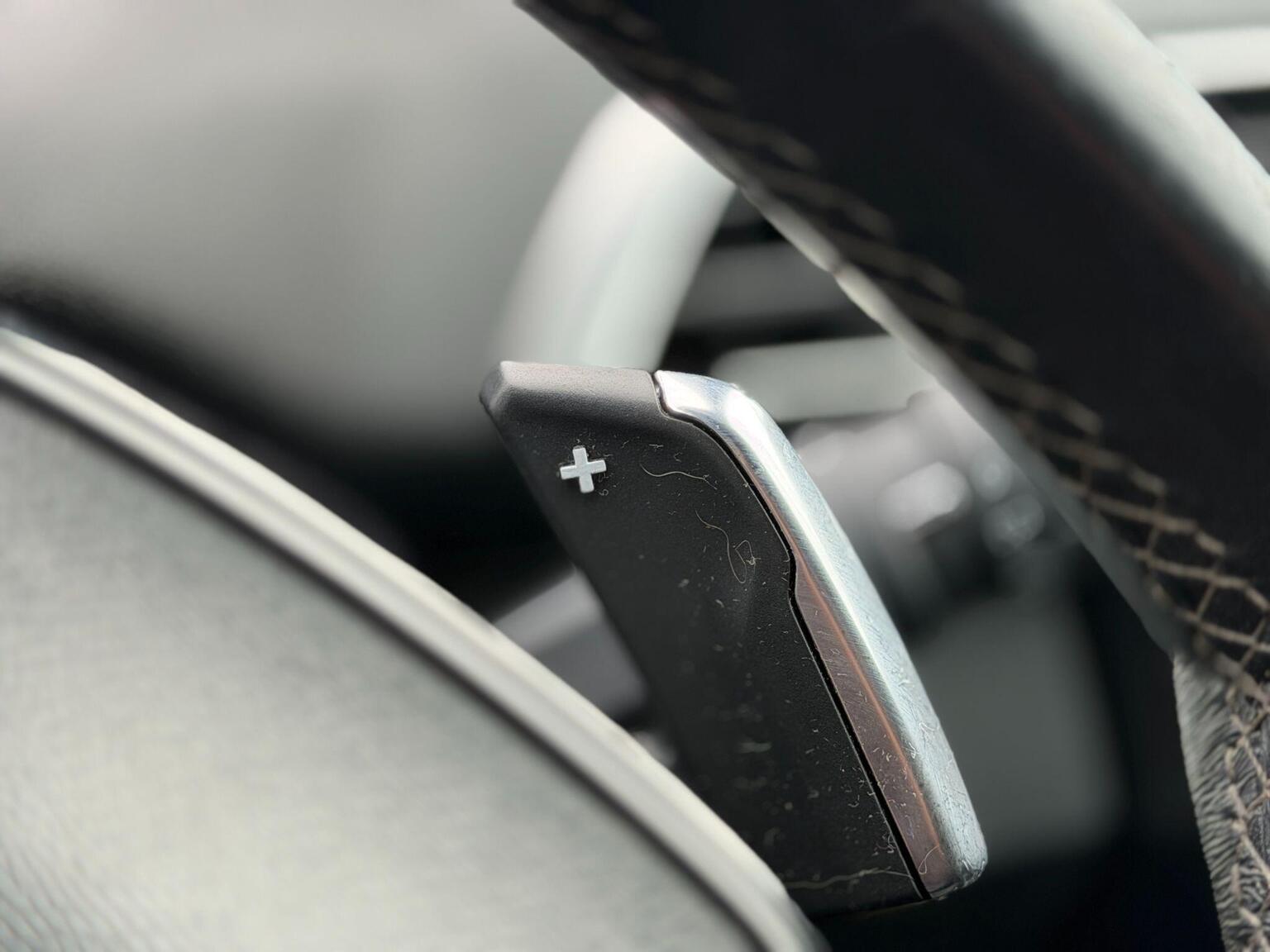 2018 Peugeot 3008 image 37