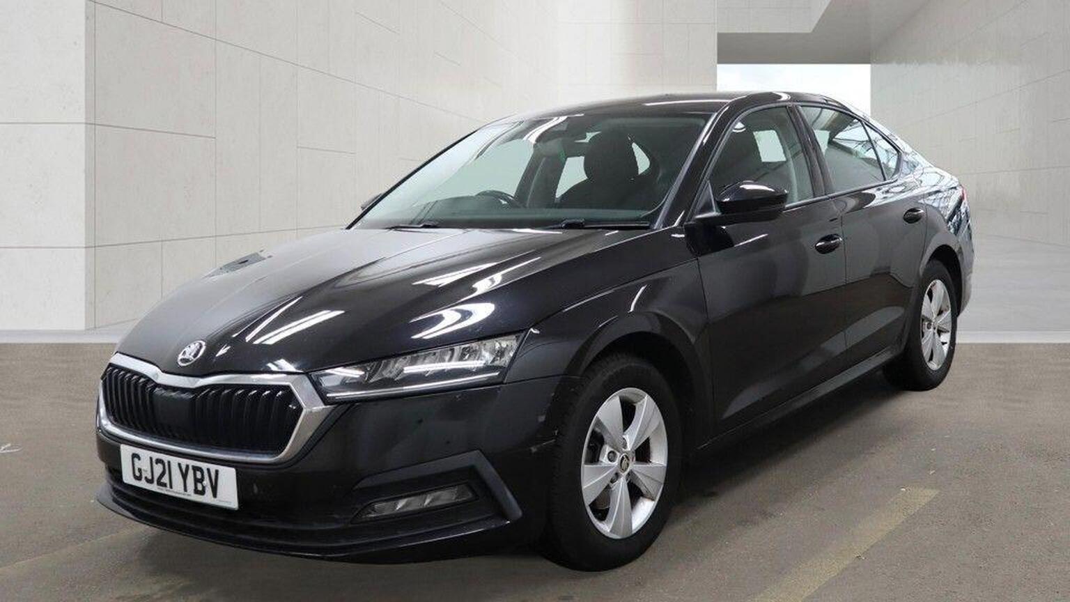 2021 Skoda Octavia image 9