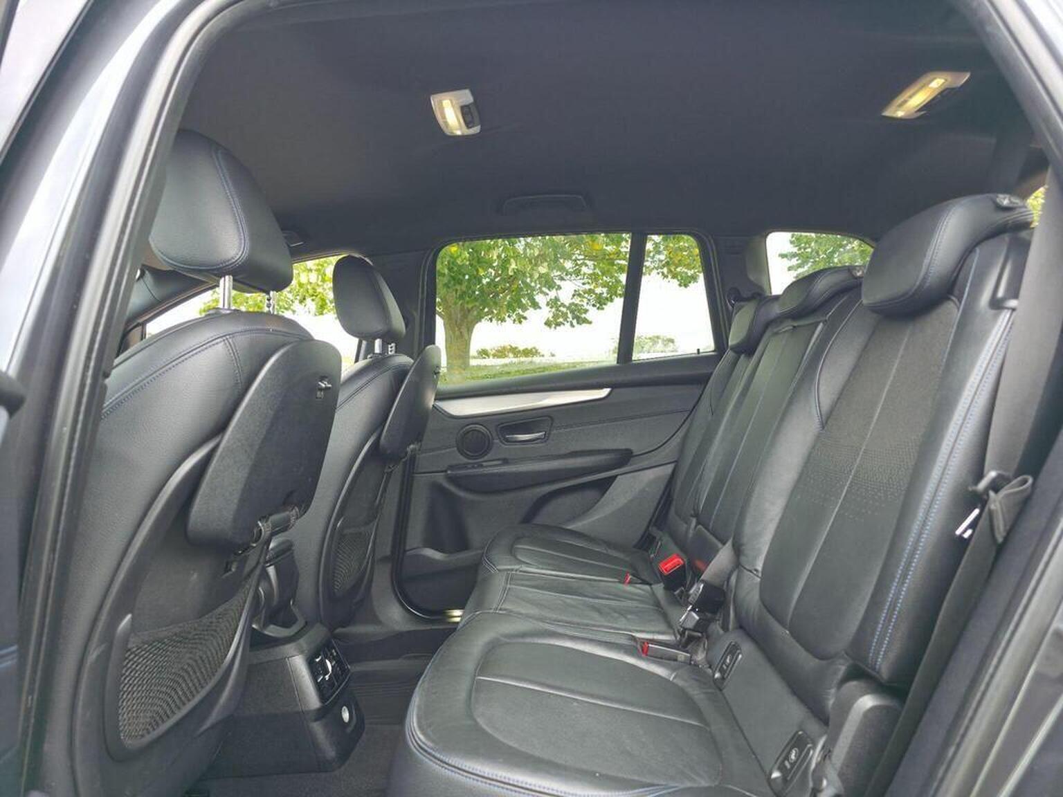 2016 BMW 2 Series Gran Tourer image 24