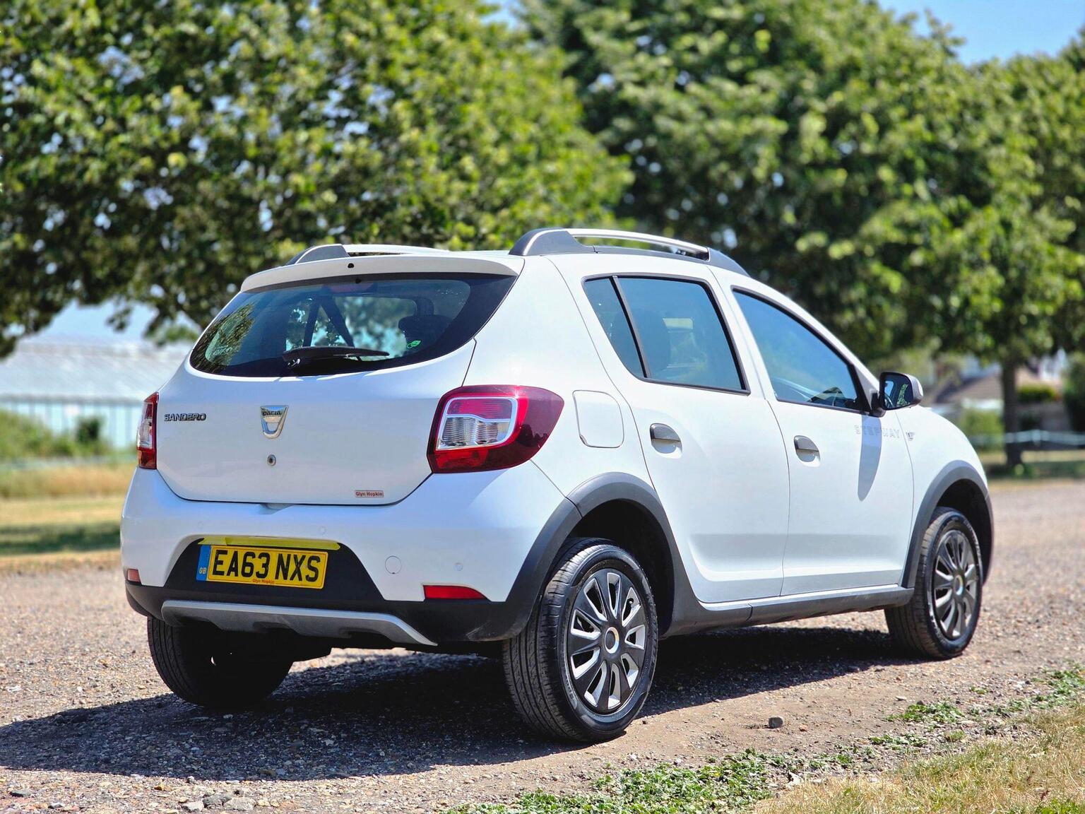 2013 Dacia Sandero Stepway image 9