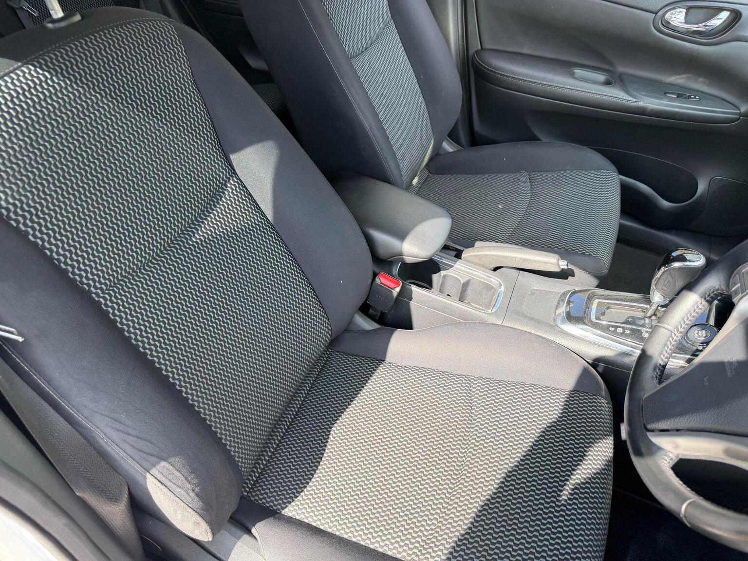 2016 Nissan Pulsar image 31