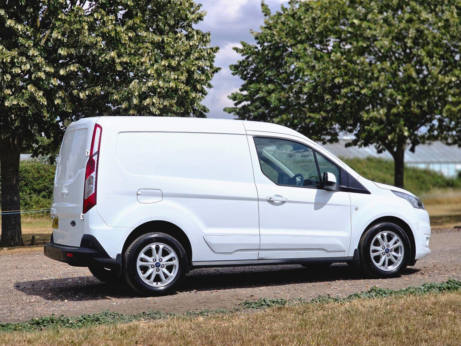 2020 Ford Transit Connect image 4