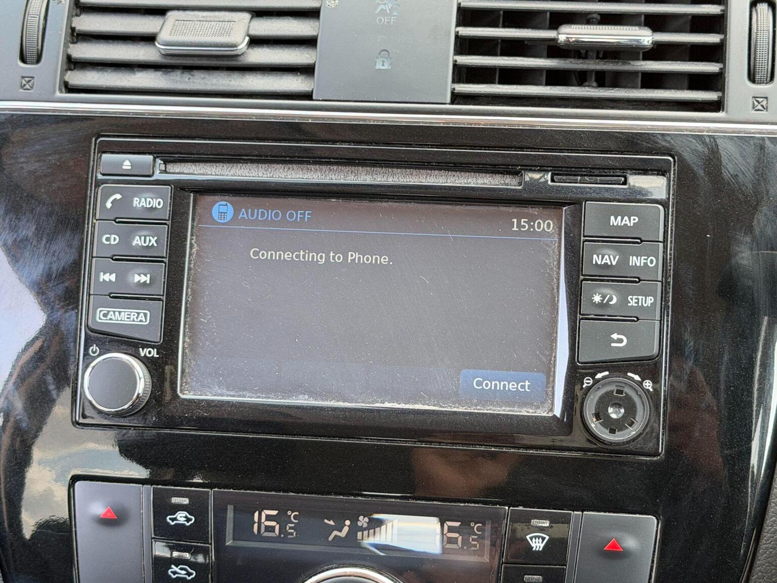 2016 Nissan Pulsar image 42