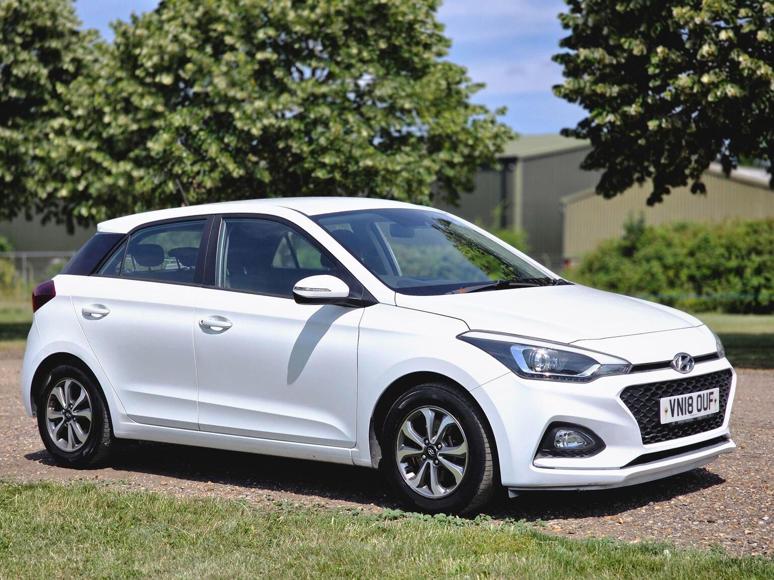 2018 Hyundai i20 image 2