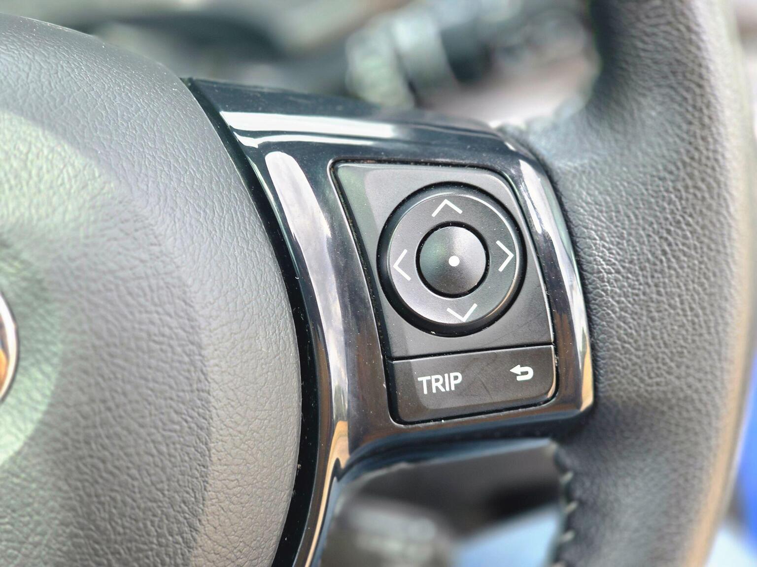 2019 Toyota Yaris image 36