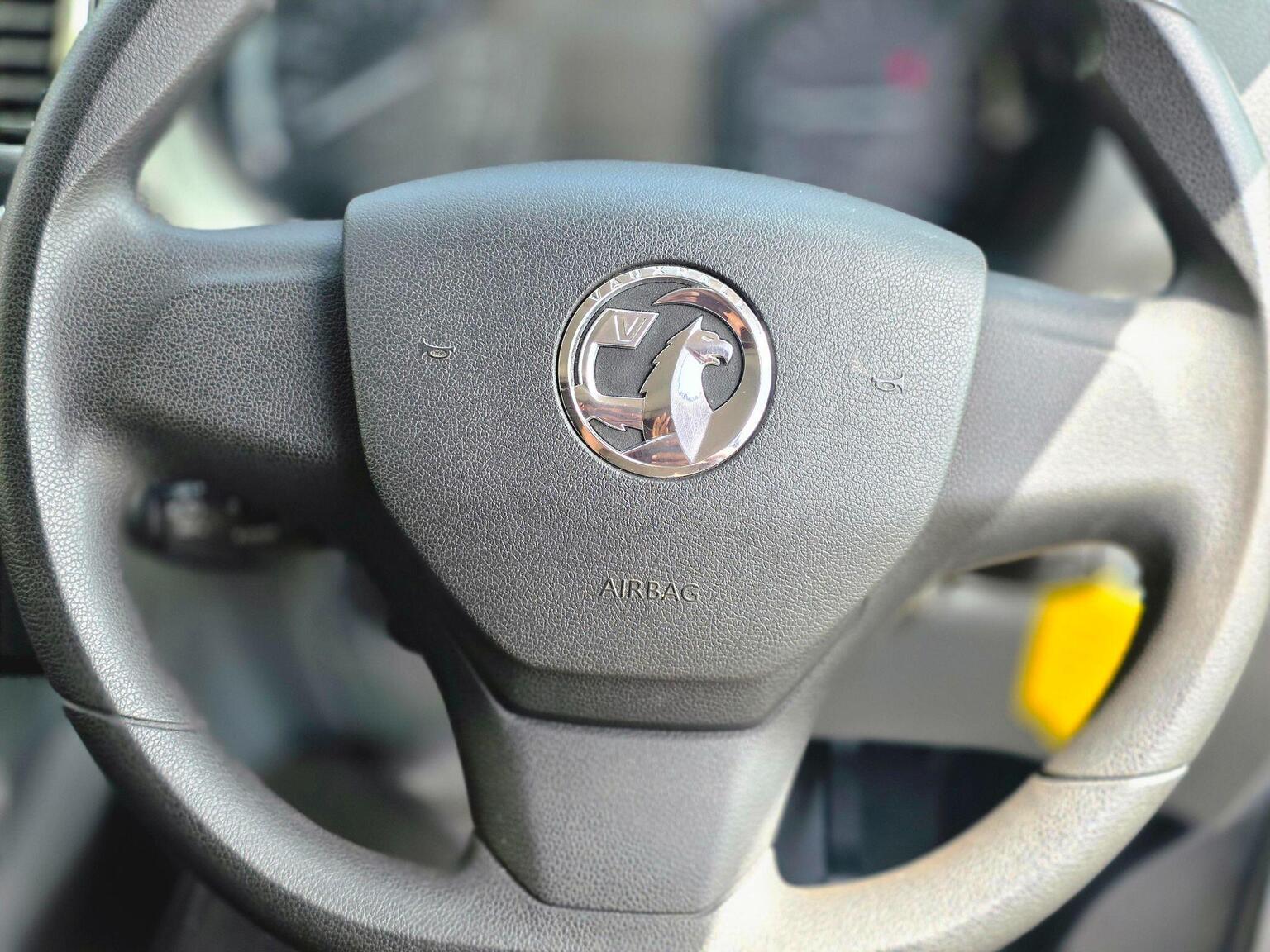 2022 Vauxhall Vivaro image 45