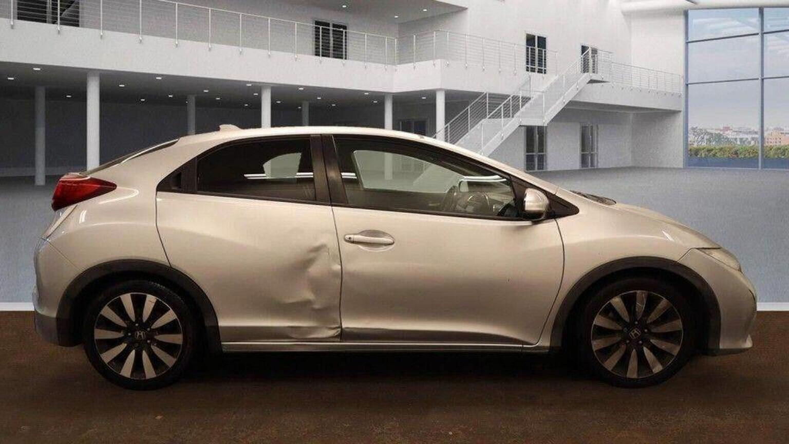 2014 Honda Civic image 2
